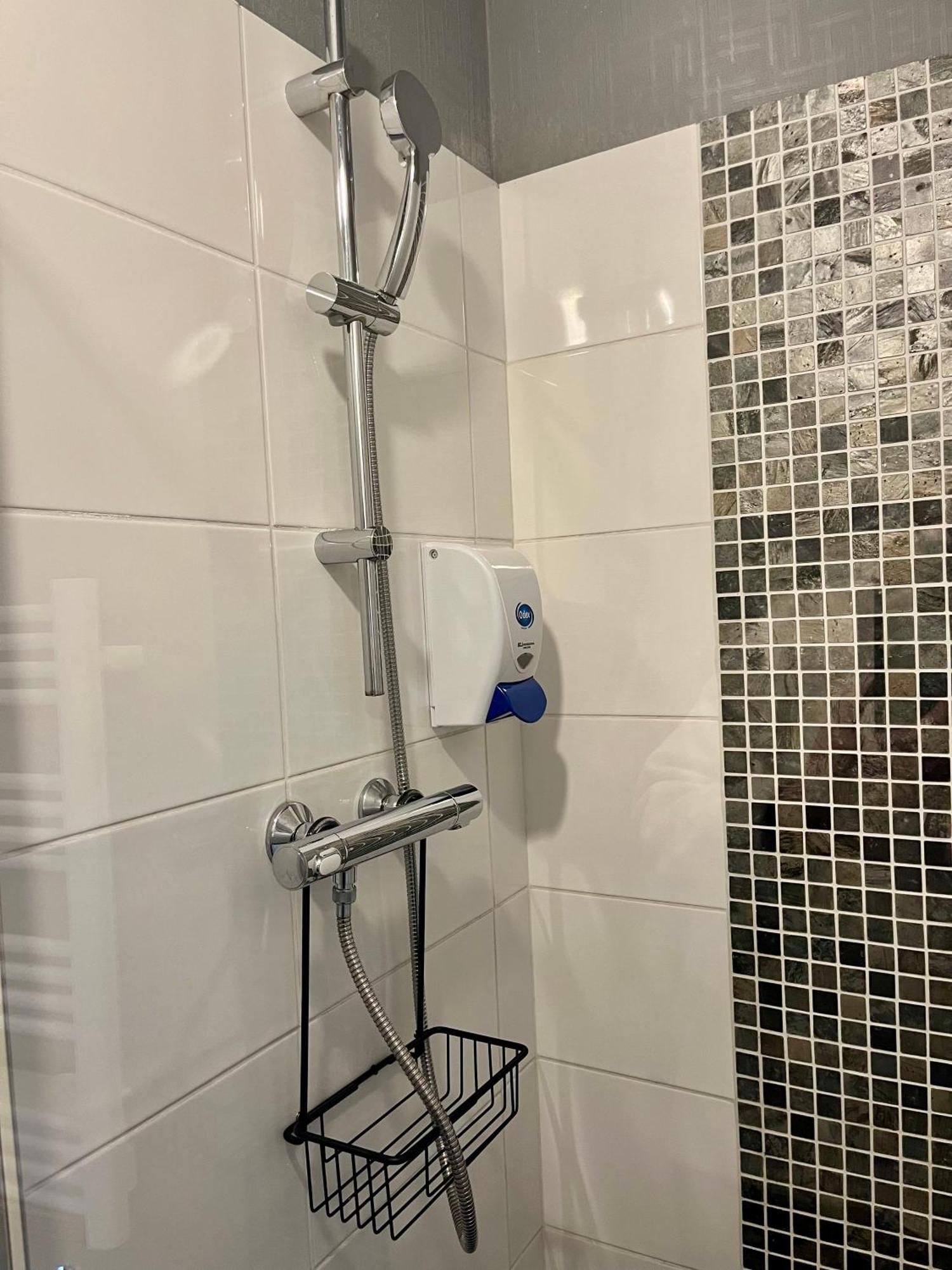 לינה וארוחת בוקר Ushant L'Atelier De Mezareun מראה חיצוני תמונה